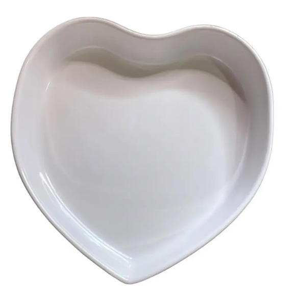 𝅺Vintage1960's White Ironstone Heart Baking Dish Serving‎ Tray - Picture 1 of 5